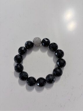 Black beaded bracelet
